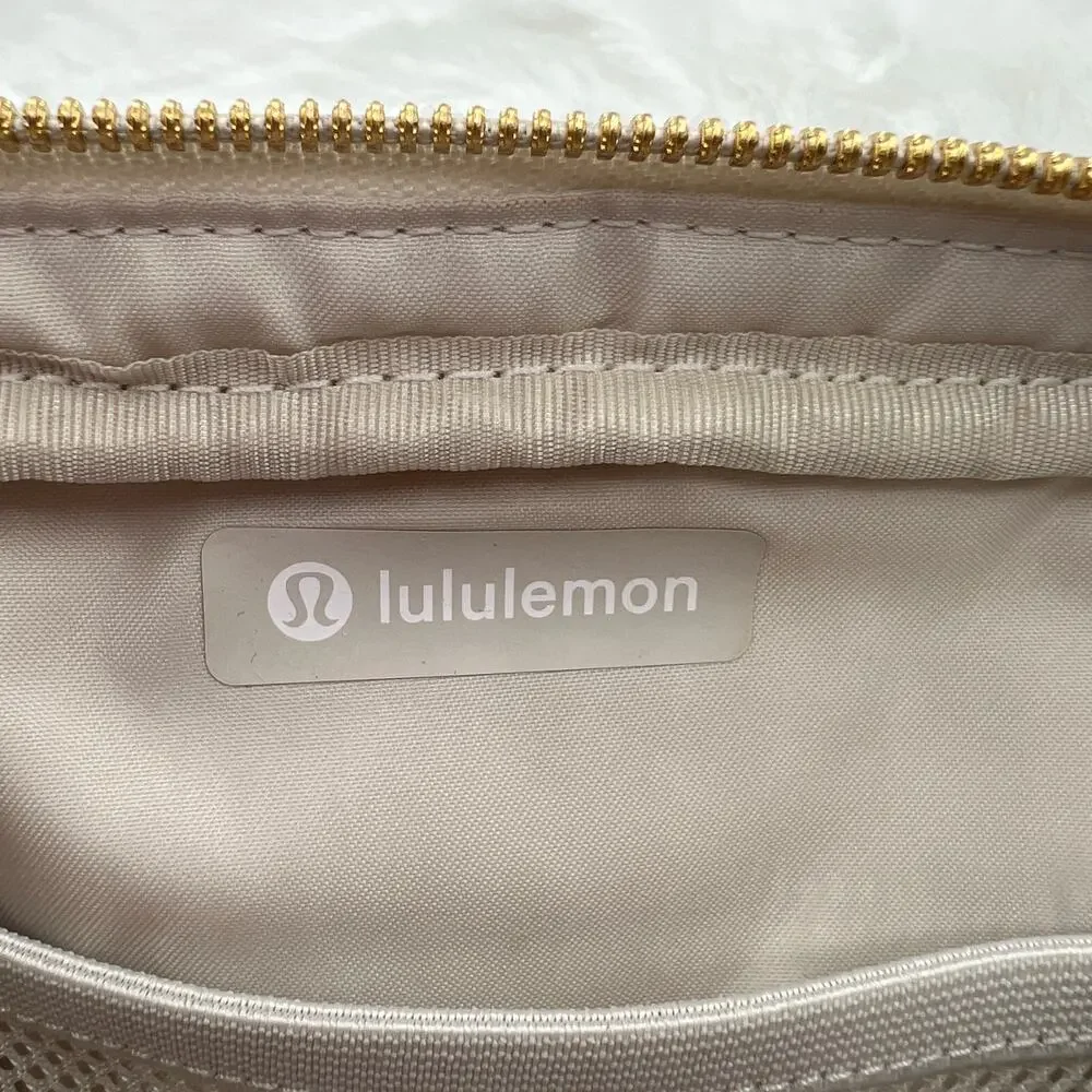 Lululemon Sherpa Fleece Crossbody Everywhere Belt Bag Gold Logo Winter White Y2K